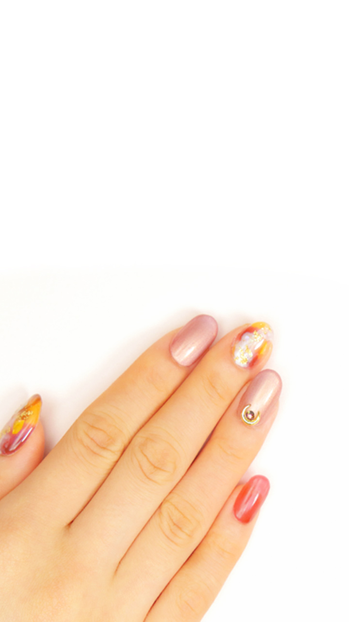 暖色がかわいいの♪秋っぽニュアンスネイル♡