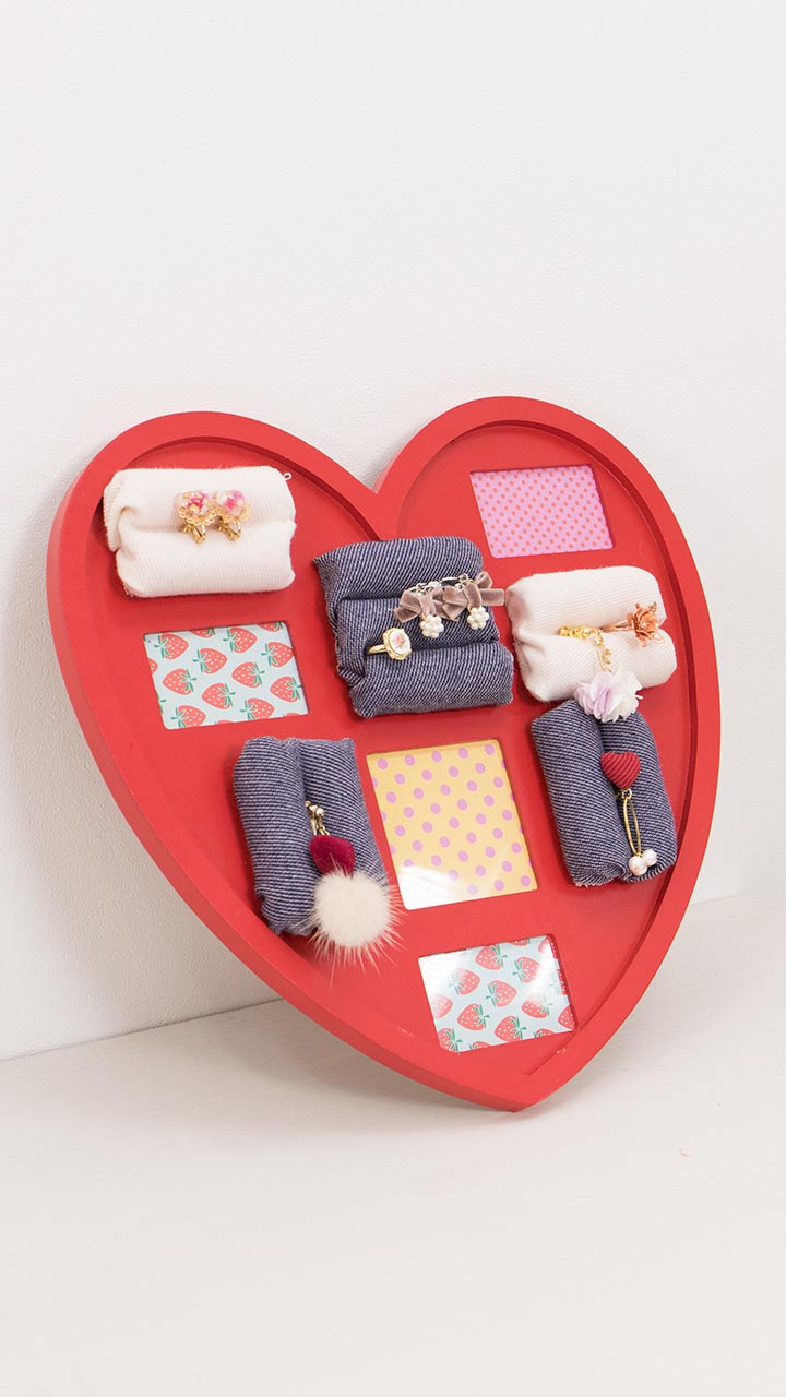 ヘアカーラーでスッキリ収納 !?アクセが挟めちゃうフォトスタンド