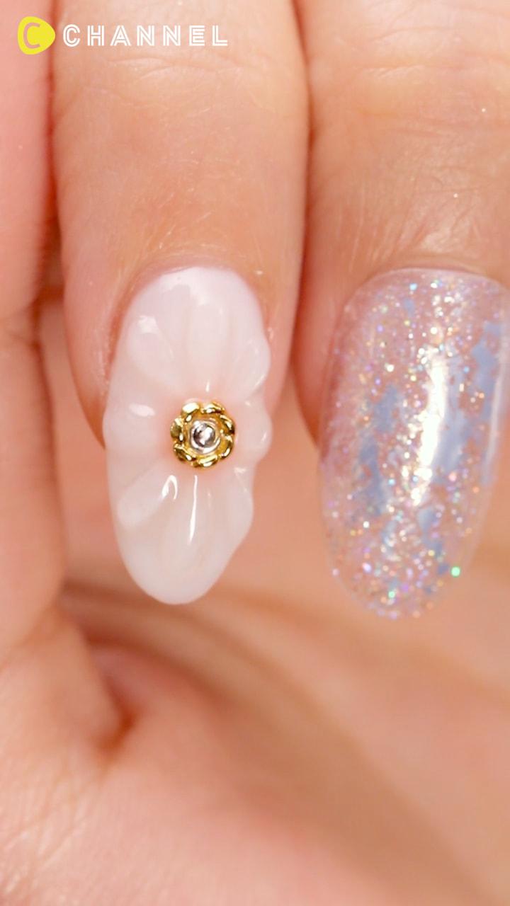 引き込まれる美しさ♡クリアフラワーネイル