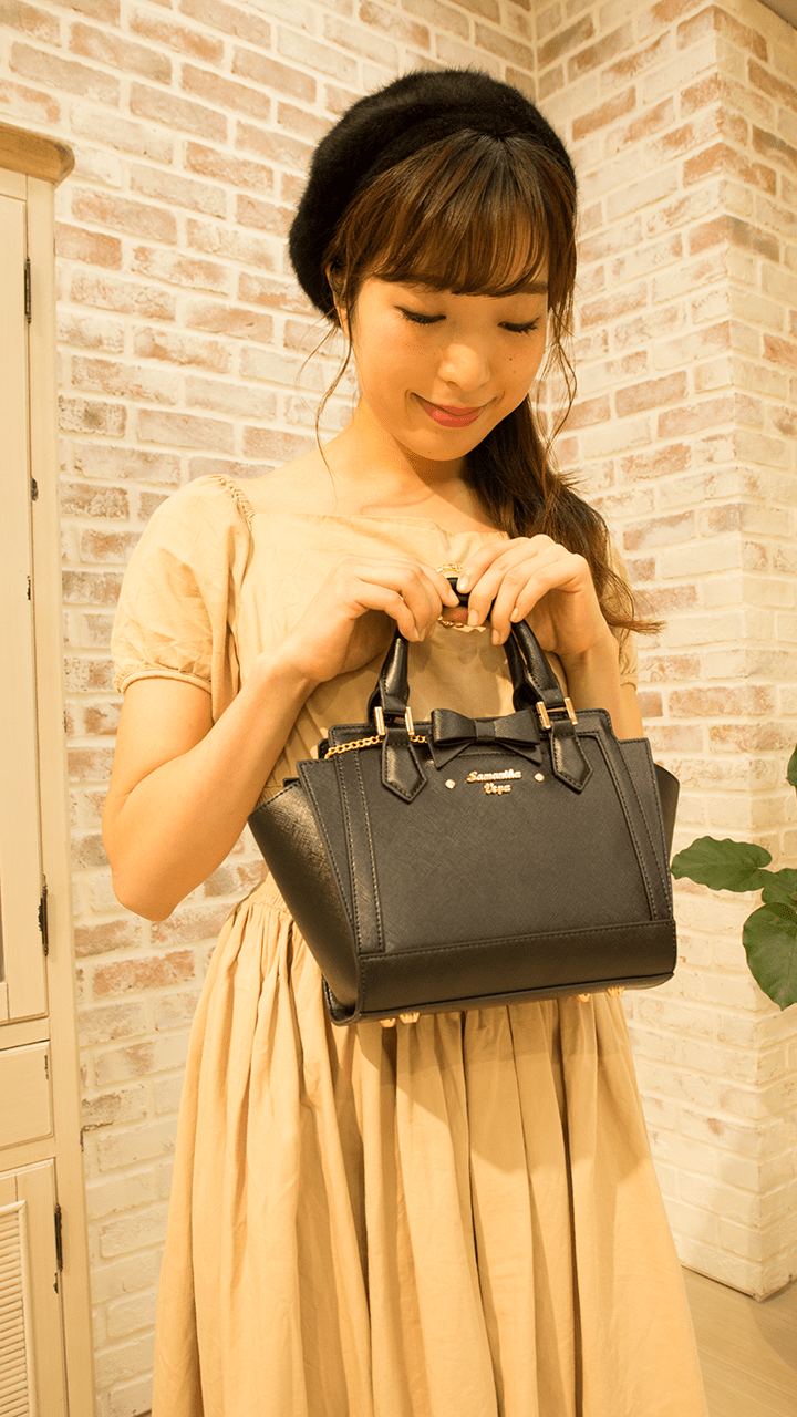 デイリー使いにおすすめ！パスケース付き優秀バッグ♪