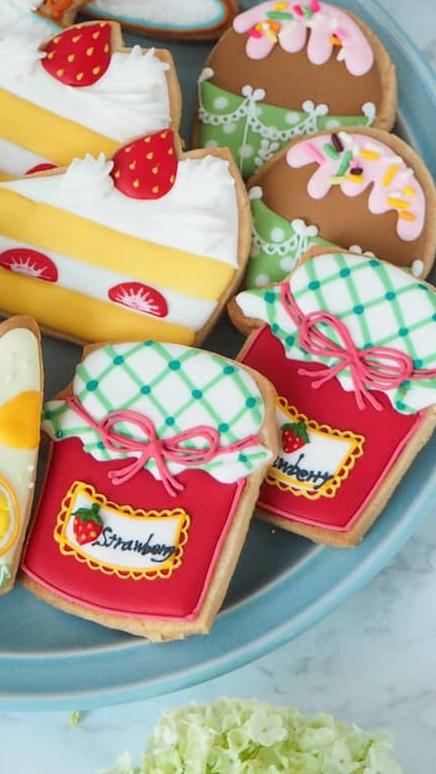 苺ジャムのアイシングクッキー