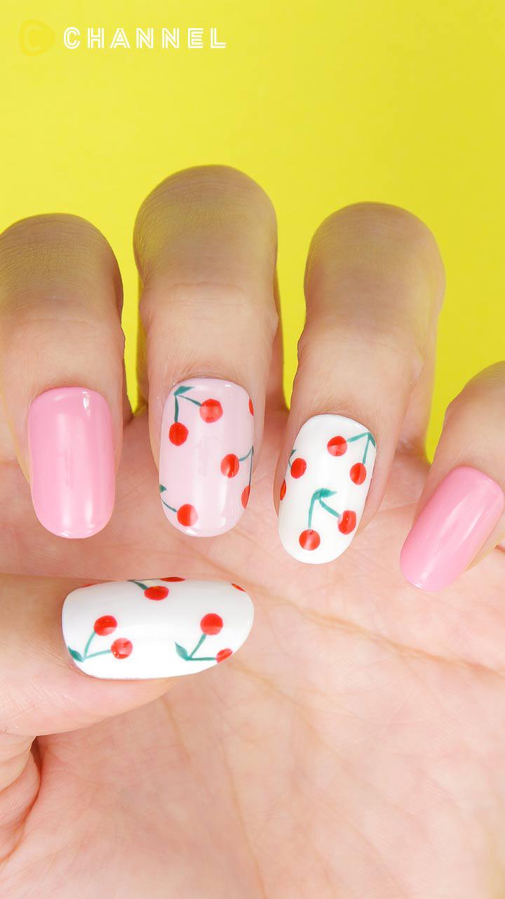 ポップに可愛く♡さくらんぼネイル