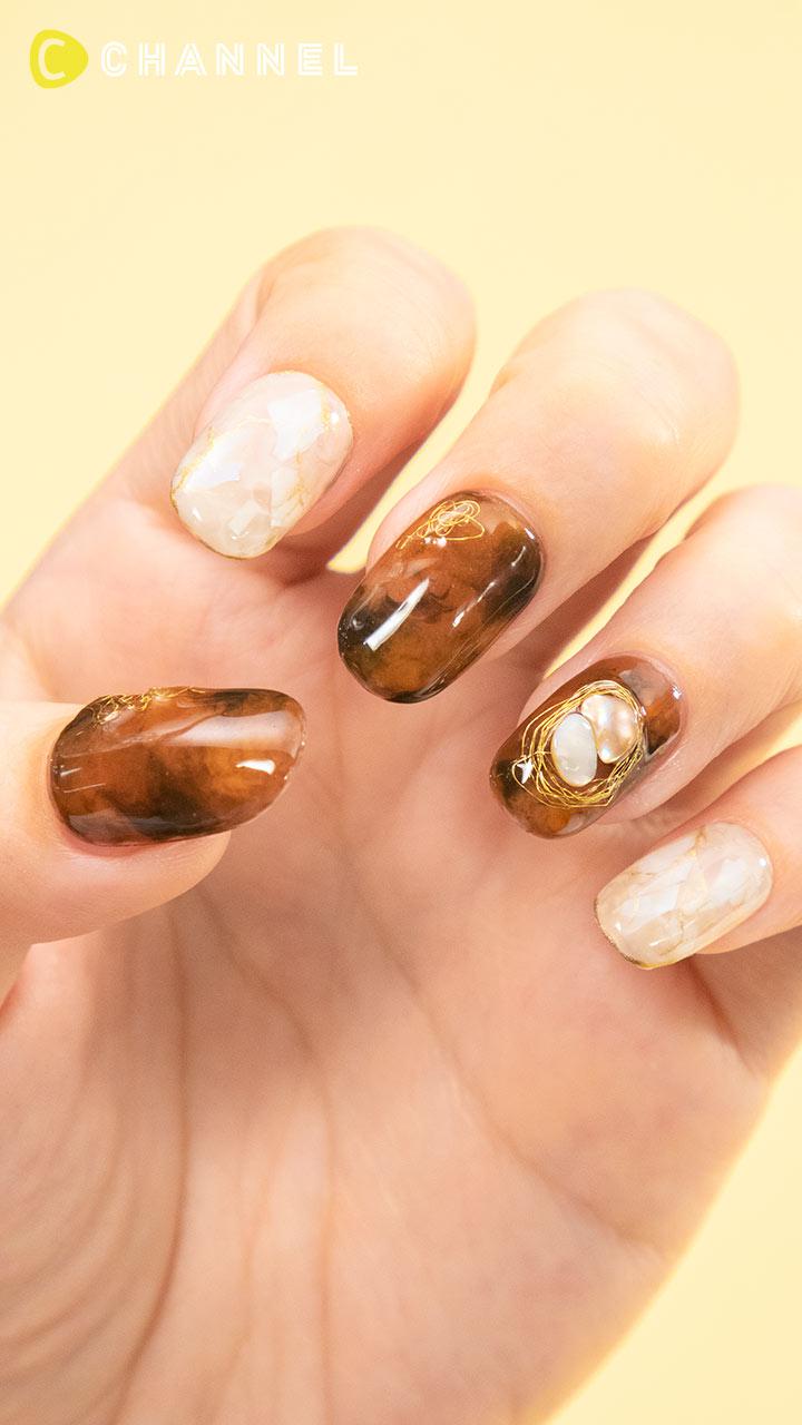 季節を先取り♡秋っぽべっ甲ネイル