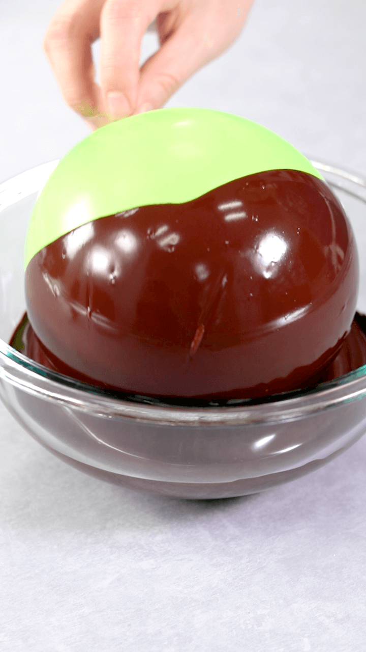 溶けるチョコドームがお家で 風船で簡単にできる皿盛りデザート C Channel