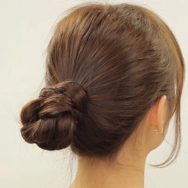 ロングヘアのヘアアレンジ完全版 まとめ髪から巻き髪までご紹介