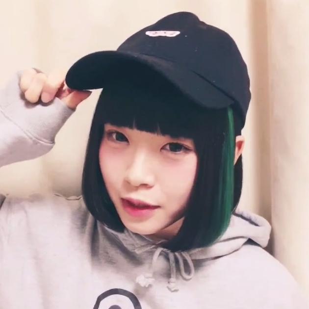 ショートヘア キャップの最強コンビ ヘアアレンジならこれ