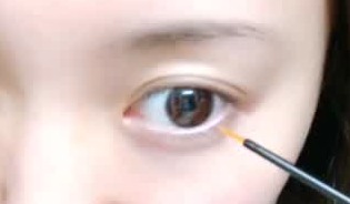 まつ毛のケア方法 しっかりケアでぱっちり目をゲット C Channel 女子向け動画マガジン