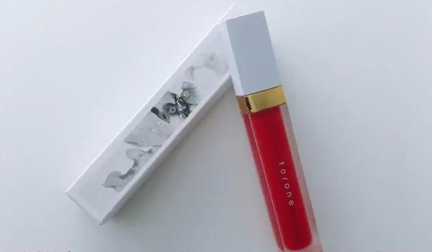 To Oneのペタルエッセンスグロス カラーバターでモテリップに