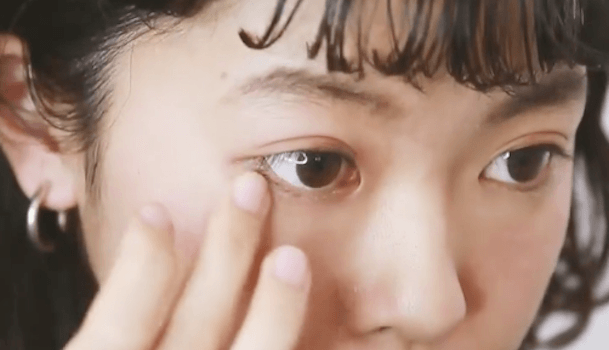 モードメイクのやり方をご紹介 あなたも美人なモード系フェイスに