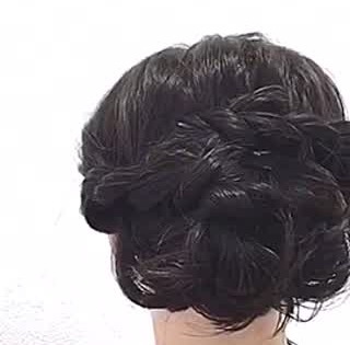 黒髪 ミディアムの完全版 黒髪に合う髪型 ヘアアレンジ特集