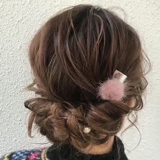 ミディアムヘアで作るギブソンタック アレンジ やり方をご紹介