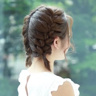 ボブのヘアセット Amp ヘアアレンジ集 美容院いらずのセルフで