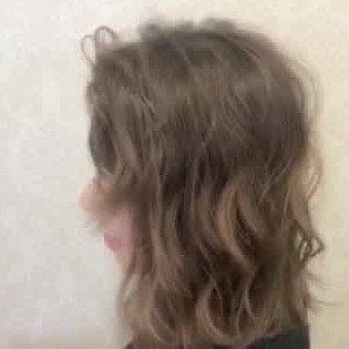ミディアムさん向け無造作ヘアアレンジ集 抜け感で大人の色気を