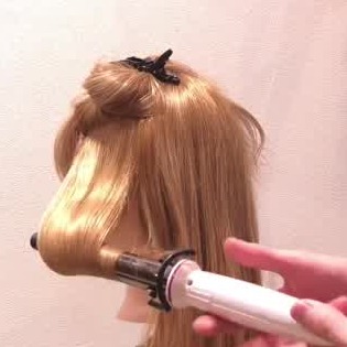 ミディアムさん向け無造作ヘアアレンジ集 抜け感で大人の色気を