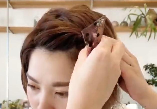 ポンパドールのやり方 簡単ヘアアレンジで大人かわいい髪型に