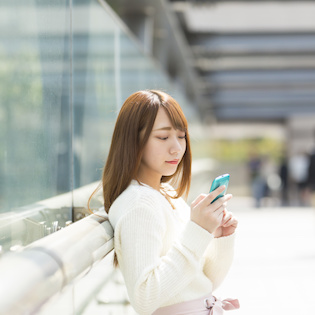 連絡がない彼氏の心理とは 不安女子が気をつけたい行動4選