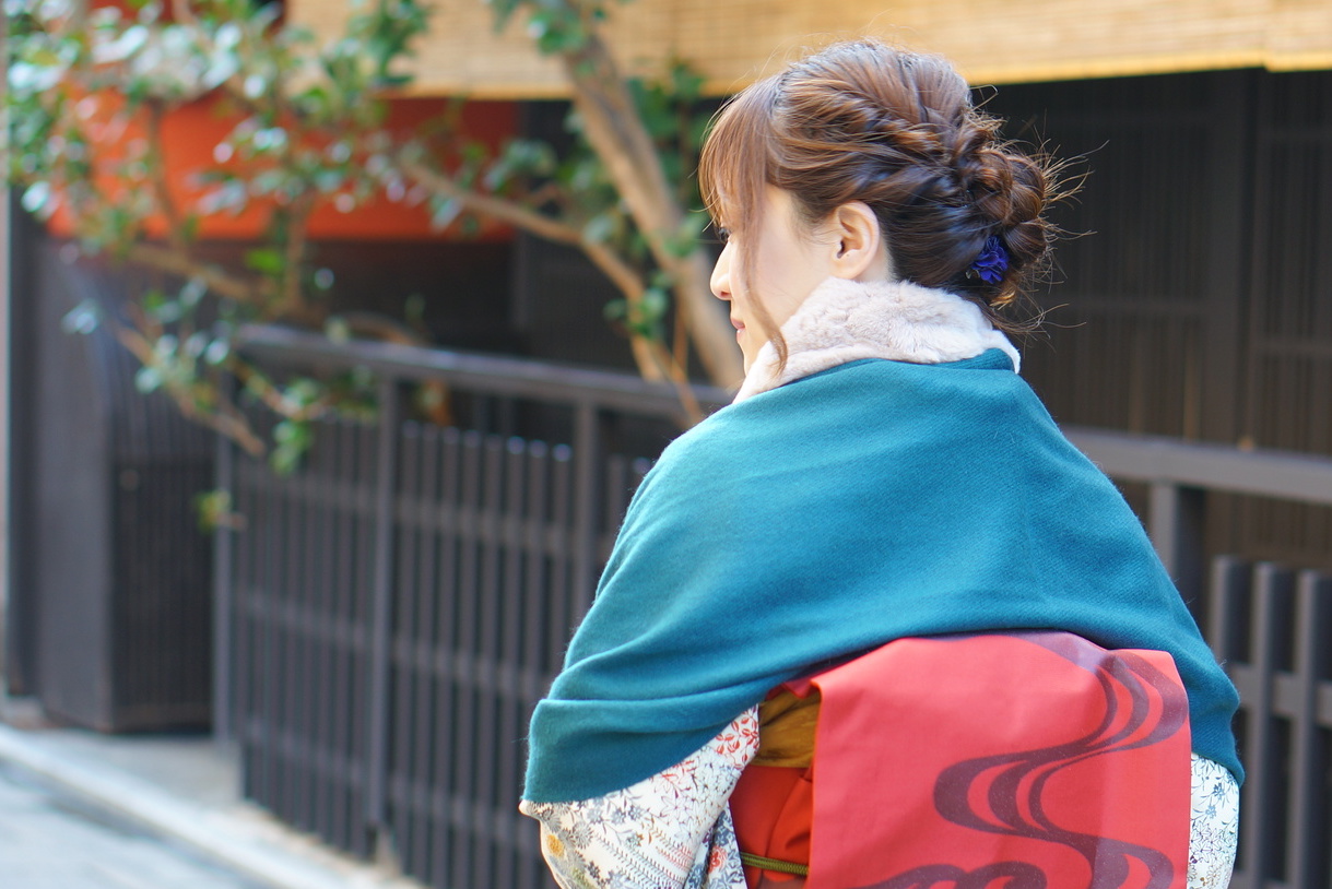 初詣の髪型 和装に似合うレトロかわいい着物のヘアカタログ