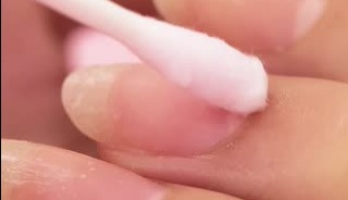 汚いセルフネイルとおさらば 塗り方とネイルケア方法をご紹介