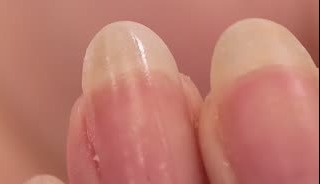 汚いセルフネイルとおさらば 塗り方とネイルケア方法をご紹介