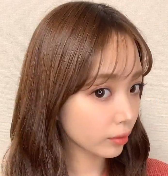 重い前髪を薄くしたい 韓国アイドル風薄めシースルーバングの作り方 C Channel 女子向け動画マガジン