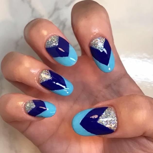 フレンチネイルのデザイン集 簡単セルフネイルのやり方