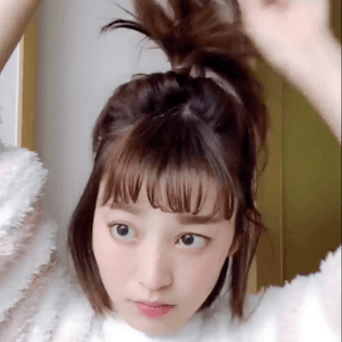 ハーフアップ お団子のポイント2点 簡単なやり方 ロング ボブなど長さ別にアレンジ紹介 ハーフアップ お団子のポイント2点 簡単なやり方 ロング ボブなど長さ別にアレンジ紹介