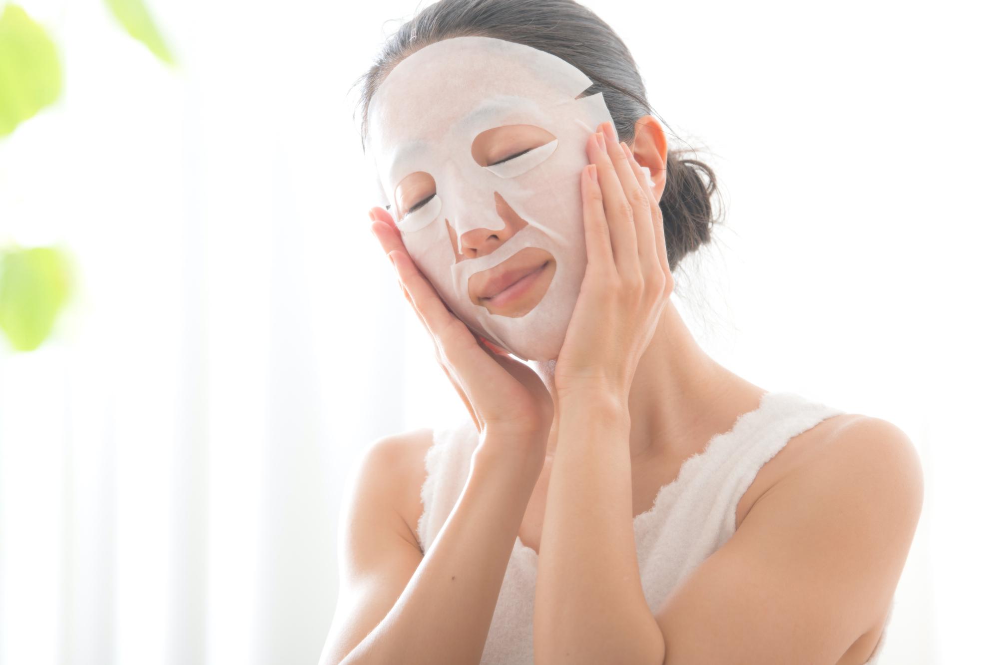 朝パックに革命 ミネラル豊富な入浴剤が朝用フェイスマスクに大変身 C Channel 女子向け動画マガジン